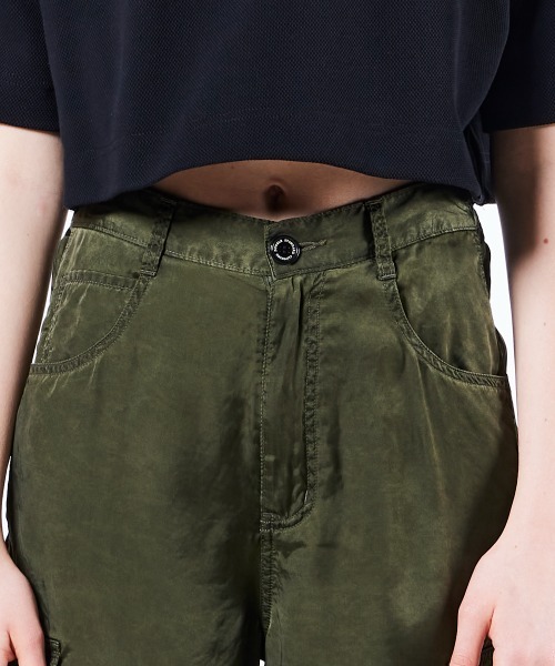 DOUBLE STANDARD CLOTHING(ダブルスタンダードクロージング)の「キュプラカーゴパンツ(カーゴパンツ・レディース・カーキ/ベージュ・36/38)」の12枚目の写真