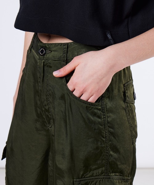 DOUBLE STANDARD CLOTHING(ダブルスタンダードクロージング)の「キュプラカーゴパンツ(カーゴパンツ・レディース・カーキ/ベージュ・36/38)」の14枚目の写真