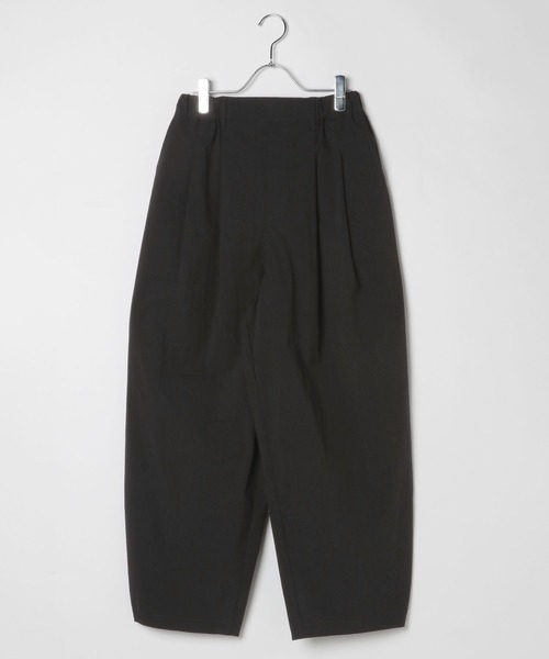 BAYFLOW（ベイフロー）の「[ストレッチ入り]ボリュームコクーンパンツ（その他パンツ・レディース・ブラック/グレイッシュベージュ・FREE）」の14枚目の写真