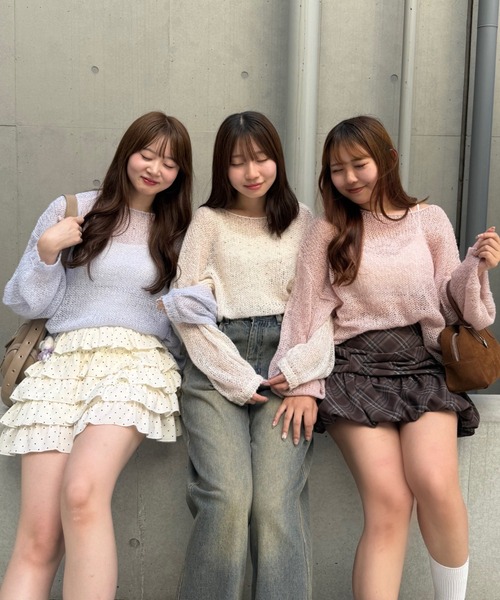 continuer de NICE CLAUP(コンティニューデナイスクラップ)の「【WEB先行予約】モヘアタッチシアーニット(ニット/セーター・レディース・アイボリー/ブラック/チャコールグレー/ピンク/レッド系その他/ブルー系その他・FREE)」の7枚目の写真