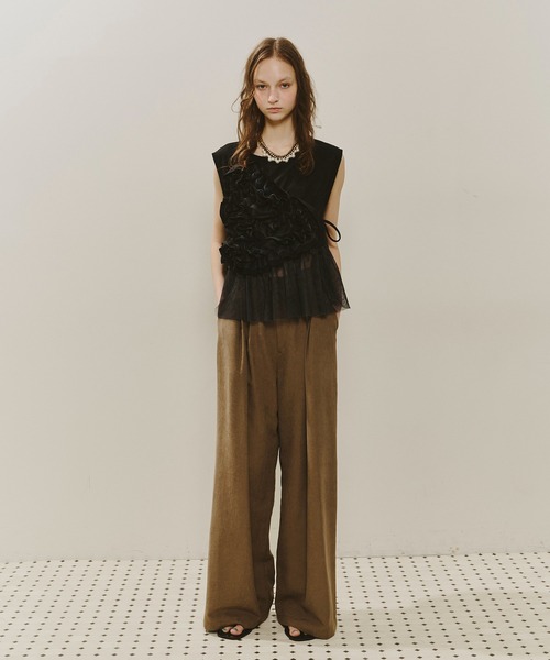 【専用】IORE BELLE TOPS ベルトップス　新品未使用 J1U by LA BELLE ETUDE（ジユウバイラベルエチュード）の「V