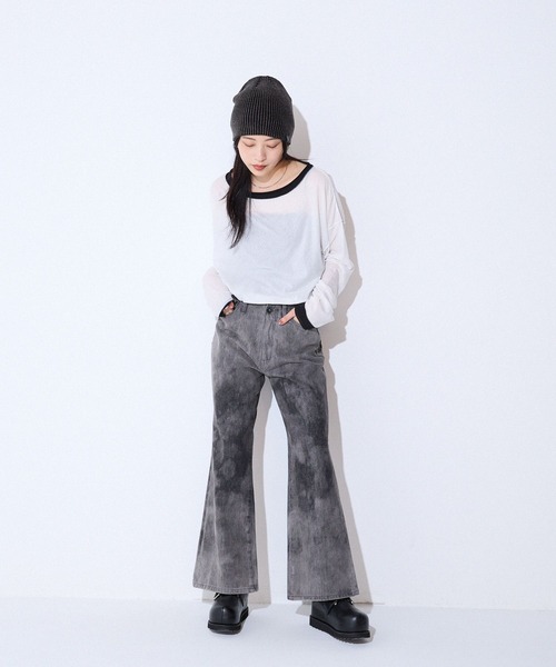 JEANASIS（ジーナシス）の「アソートブリーチフレアデニム/577543（デニムパンツ・レディース・ブラック/ブルー/ブルー系その他/グレー系その他・MEDIUM/SMALL）」の5枚目の写真