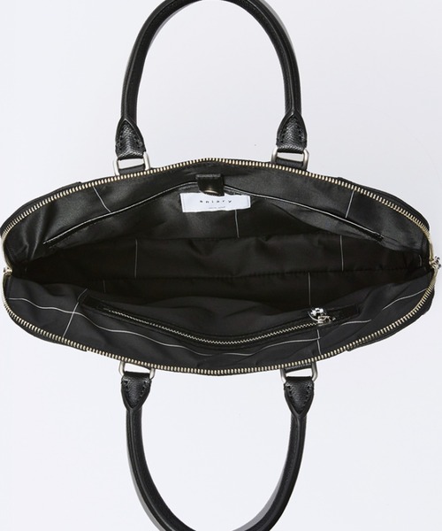 aniary(アニアリ)の「ブリーフバッグ(エス-フィルムレザー)(ビジネスバッグ・メンズ・ブラック/チャコールグレー/キャメル/ネイビー・FREE)」の8枚目の写真