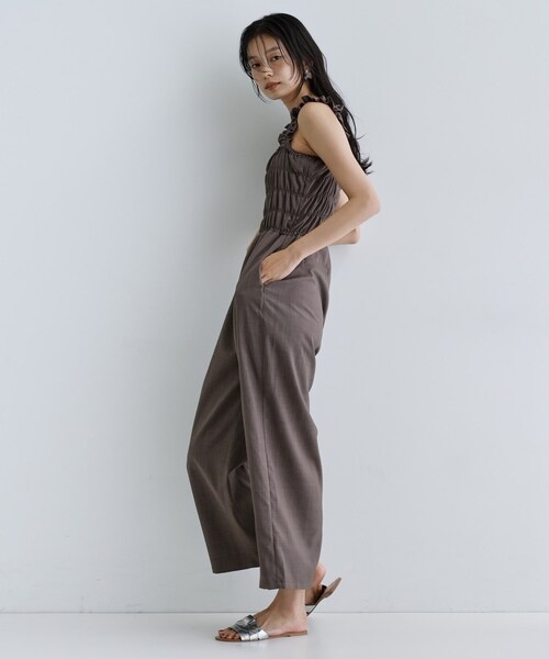 GALLEST（ギャレスト）の「【一部店舗限定】ショルダーシャーリングサロペット（サロペット/オーバーオール・レディース・ナチュラル/ブラウン系その他/ブラック・38）」の18枚目の写真