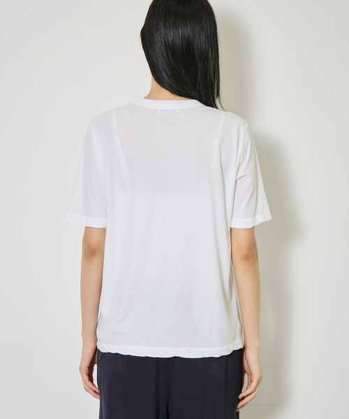 ATON(エイトン)の「【ATON/エイトン】FRESCA SINGLE JERSEY STANDARD T-SHIRT/クルーネックカットソー/コットンコンパクトTシャツ(Tシャツ/カットソー・レディース・グリーン/ホワイト/ブラック/ベージュ/ピンク/サックスブルー・1)」の16枚目の写真