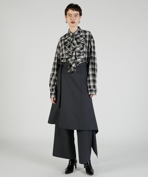 PRANK PROJECT（プランクプロジェクト）の「ドロップヘムレイヤードスカートパンツ / Drop Hem Layered Skirt Pants（その他パンツ・レディース・モカ/チャコールグレー/ブラック・36/38）」の4枚目の写真