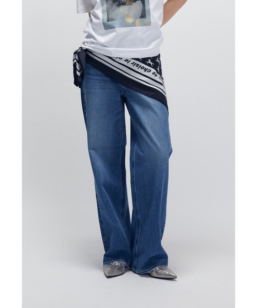 upperhights（アッパーハイツ）の「＜upper hights / アッパーハイツ＞“THE NICE MID RISE”デニムパンツ（その他パンツ・レディース・ライトブルー・23/24/25/26）」の2枚目の写真