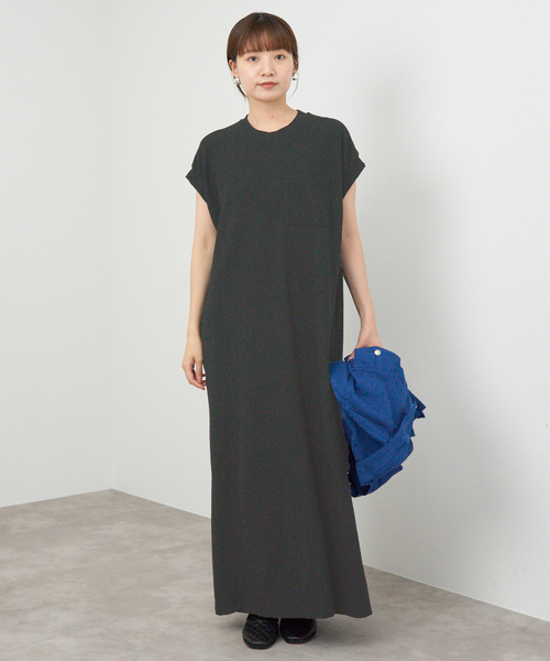 IENA（イエナ）の「《追加》BLACK ポケットTドレス（ワンピース・レディース・ブラック/グレー・38/36）」の3枚目の写真