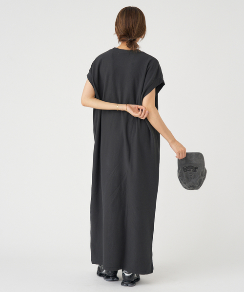 IENA（イエナ）の「《追加》BLACK ポケットTドレス（ワンピース・レディース・ブラック/グレー・38/36）」の10枚目の写真