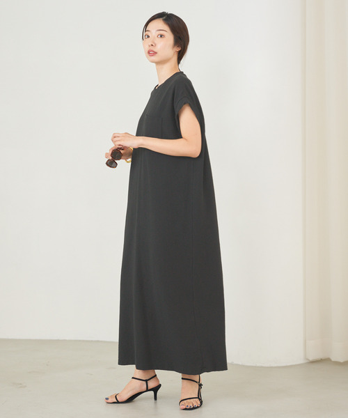 IENA（イエナ）の「《追加》BLACK ポケットTドレス（ワンピース・レディース・ブラック/グレー・38/36）」の18枚目の写真