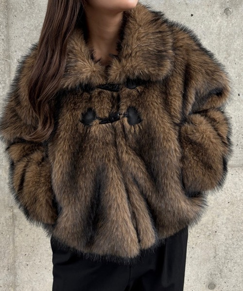 GeeRA（ジーラ）の「MIXカラーフェイクファーショートブルゾン（ブルゾン・レディース・ライトブラウン・MEDIUM/LARGE）」の5枚目の写真