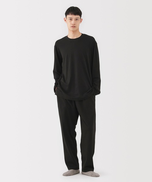 MUJI Labo(ムジラボ)の「〔MUJI Labo〕男女兼用 スムースジャージー長袖プルオーバー(ジャージ・メンズ・オフホワイト/ブラック/ダークブラウン/ダークグレー・S/M/L/XL)」の14枚目の写真
