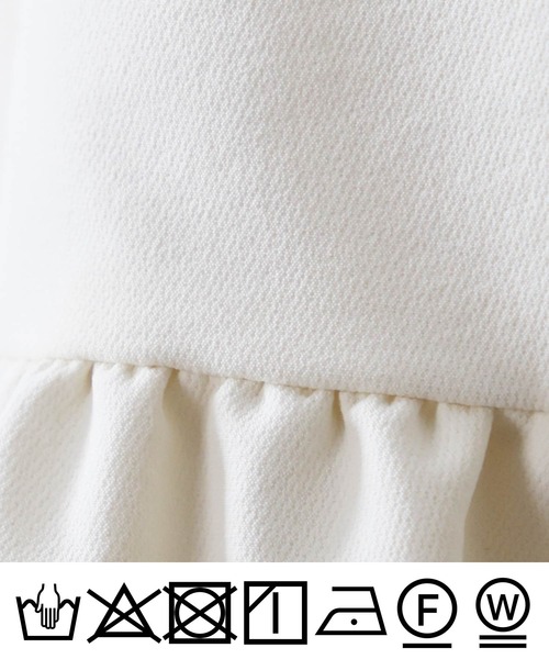 PICCIN PERLA（ピッチンペルラ）の「ビッグカラーペプラムブラウス（シャツ/ブラウス・レディース・アイボリー/ブラック・M）」の21枚目の写真