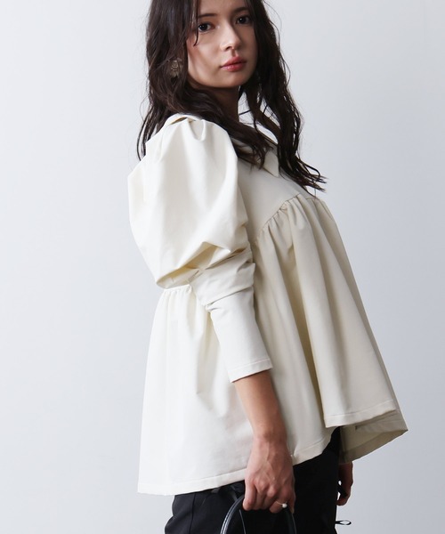 PICCIN PERLA（ピッチンペルラ）の「ビッグカラーペプラムブラウス（シャツ/ブラウス・レディース・アイボリー/ブラック・M）」の4枚目の写真