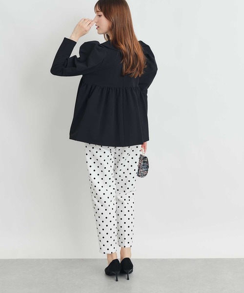 PICCIN PERLA(ピッチンペルラ)の「ビッグカラーペプラムブラウス(シャツ/ブラウス・レディース・アイボリー/ブラック・M)」の8枚目の写真