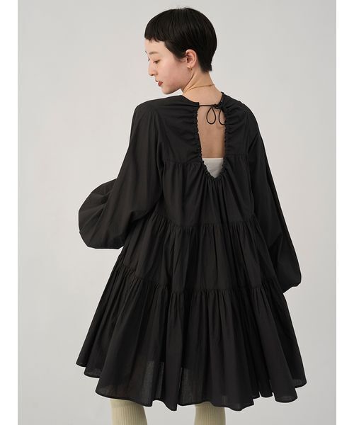 emmi（エミ）の「キャンブリックティアードワンピース（ワンピース・レディース・ブルー/ブラック・F）」の18枚目の写真