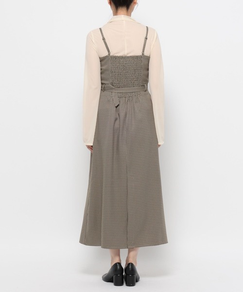 mysty woman（ミスティウーマン）の「トレンチライクキャミワンピース 　583343（ワンピース・レディース・モカ/グレイッシュベージュ/ベージュ・FREE）」の10枚目の写真