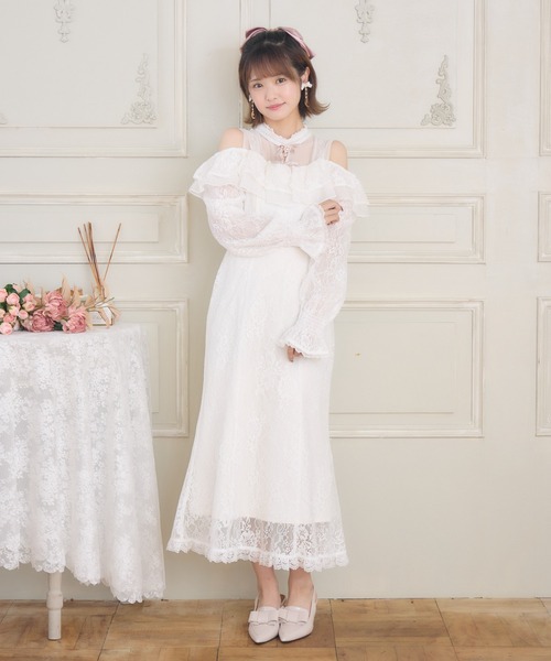 新品 BCBG MAXAZRIA ティアード チュール レース ワンピース 新品 BCBG MAXAZRIA ティアード チュール レース ワンピース