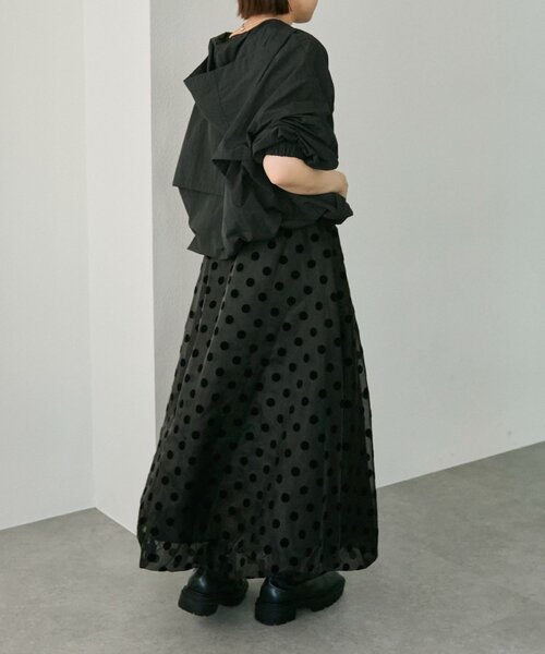 ear PAPILLONNER（イアパピヨネ）の「ドットシアースカート【SUM1 STYLE(スミスタイル)】（スカート・レディース・カーキ/ブラック・FREE）」の6枚目の写真