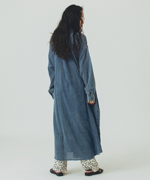 ROSE BUD（ローズバッド）の「【WEB・一部店舗限定】DENIM LIKE SHIRT DRESS（ワンピース・レディース・ブルー/ネイビー・ONE SIZE）」の15枚目の写真
