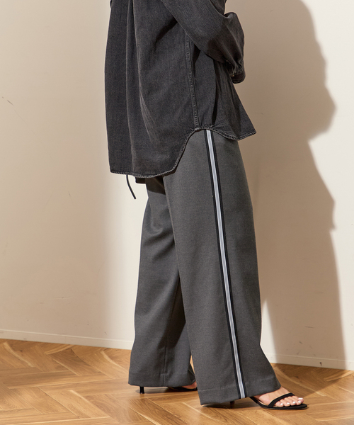 journal standard L'essage（ジャーナルスタンダードレサージュ）の「ソフトサキソニーラインパンツ（その他パンツ・レディース・チャコールグレー/ブラウン・36/38）」の2枚目の写真