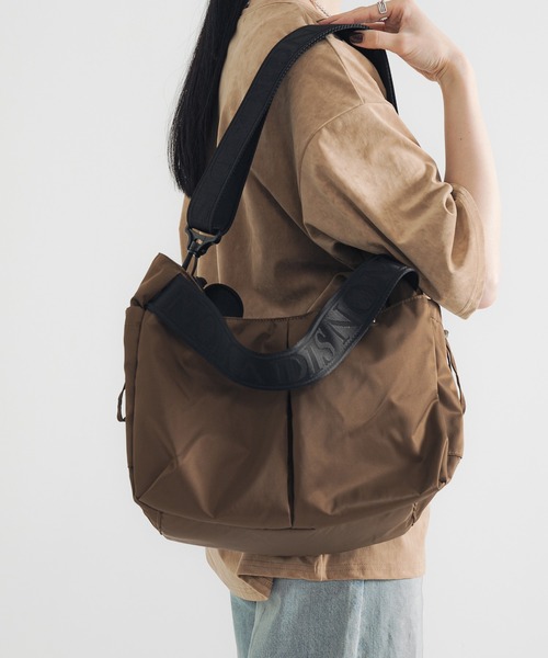 NOMADIS BASQUE M ショルダーバッグ　新品 NOMADIS ショルダーバッグ バッグ / BASQUE M レディース