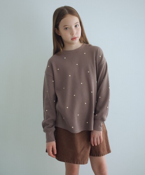 green label relaxing（グリーンレーベルリラクシング）の「ハート総柄 ワッフル ロングスリーブTシャツ / キッズ  100cm－160cm（Tシャツ/カットソー・キッズ・オフホワイト/ライラック/ブラウン系・140cm/100cm/110cm/150cm/120cm/130cm/160cm）」の4枚目の写真