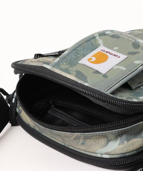 Carhartt WIP（カーハートダブリューアイピー）の「【Carhartt WIP / カーハートダブリューアイピー】ESSENTIALS BAG SMALL（ショルダーバッグ・メンズ・ブラック/ブラウン/ウッド/グリーン/その他1・FREE）」の9枚目の写真