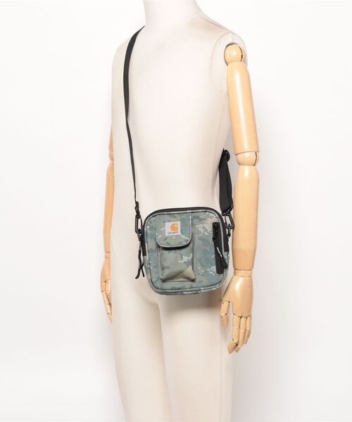 Carhartt WIP（カーハートダブリューアイピー）の「【Carhartt WIP / カーハートダブリューアイピー】ESSENTIALS BAG SMALL（ショルダーバッグ・メンズ・ブラック/ブラウン/ウッド/グリーン/その他1・FREE）」の6枚目の写真