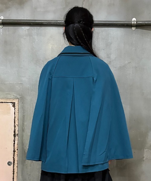 NIBBLE POISON(ニブルポイズン)の「クロス刺繍ケープコート(その他アウター・レディース・ブルーグリーン/ブラック/ワイン・MEDIUM)」の7枚目の写真