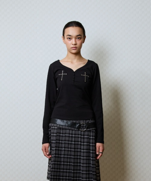 LUVISTRUE(ラヴイズトゥルー)の「GT PATCH SLEEVE TEE(Tシャツ/カットソー・レディース・チャコール/ホワイト/ブラック・FREE)」の13枚目の写真