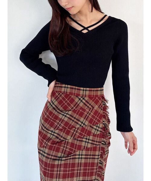 RESEXXY（リゼクシー）の「デコルテクロスニットトップス（ニット/セーター・レディース・グリーン/ホワイト/ブラック/ベージュ/レッド・FREE）」の3枚目の写真