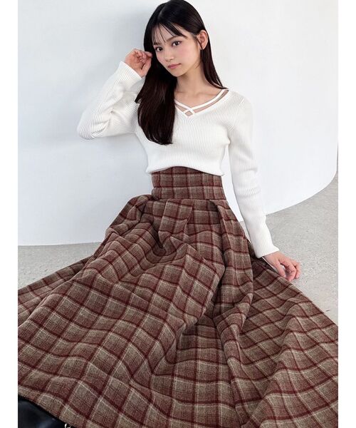 RESEXXY（リゼクシー）の「デコルテクロスニットトップス（ニット/セーター・レディース・グリーン/ホワイト/ブラック/ベージュ/レッド・FREE）」の22枚目の写真