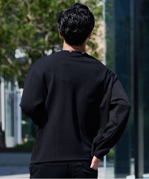 CavariA(キャバリア)の「『CavariA/キャバリア』クルーネック ネックレス付きポンチLS Tシャツ(Tシャツ/カットソー・メンズ・ブラック/ホワイト・L/M)」の6枚目の写真
