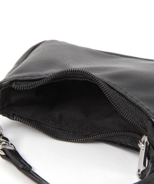 LAKOLE（ラコレ）の「チャームセットワンショルダーバッグ / 599627（ショルダーバッグ・レディース・ブラック/オフホワイト/ボルドー・FREE）」の15枚目の写真