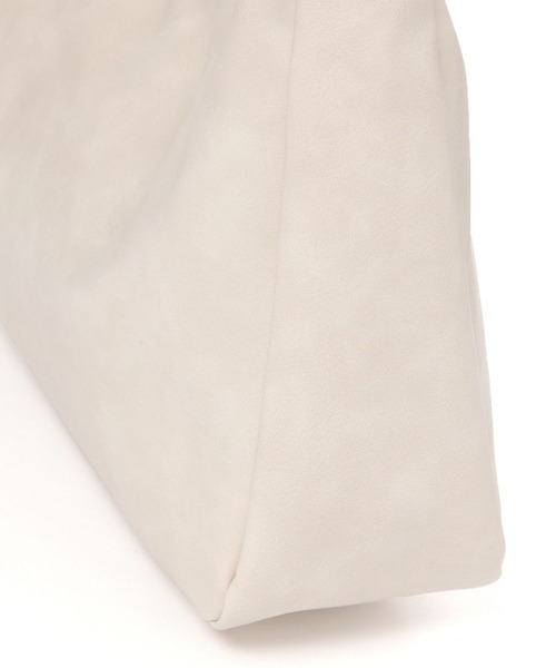 LAKOLE（ラコレ）の「チャームセットワンショルダーバッグ / 599627（ショルダーバッグ・レディース・ブラック/オフホワイト/ボルドー・FREE）」の18枚目の写真