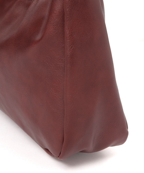 LAKOLE（ラコレ）の「チャームセットワンショルダーバッグ / 599627（ショルダーバッグ・レディース・ブラック/オフホワイト/ボルドー・FREE）」の22枚目の写真