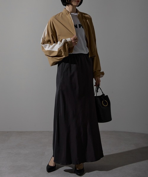 each（イーチ）の「ライン入りショート丈ブルゾン（ブルゾン・レディース・ベージュ・FREE）」の8枚目の写真