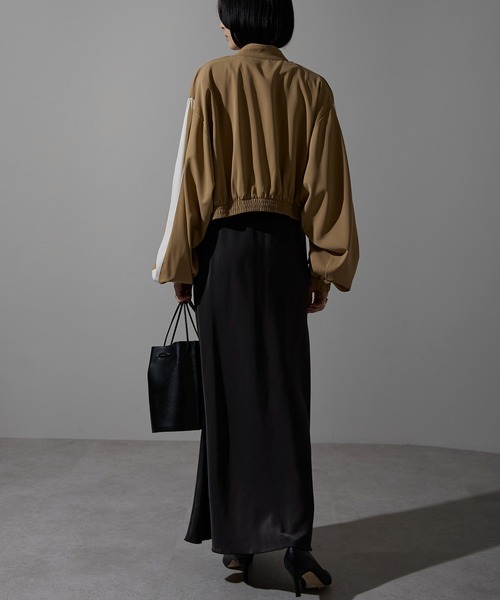 each（イーチ）の「ライン入りショート丈ブルゾン（ブルゾン・レディース・ベージュ・FREE）」の11枚目の写真