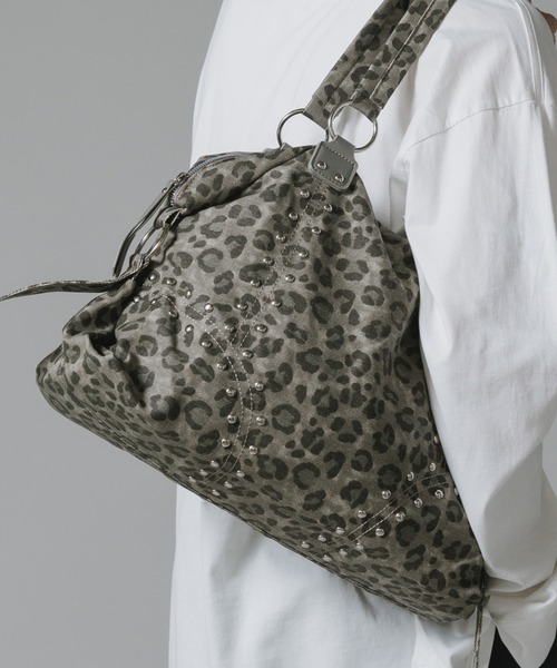 Studded Leopard Print Handbag / スタッズ付き レオパード柄