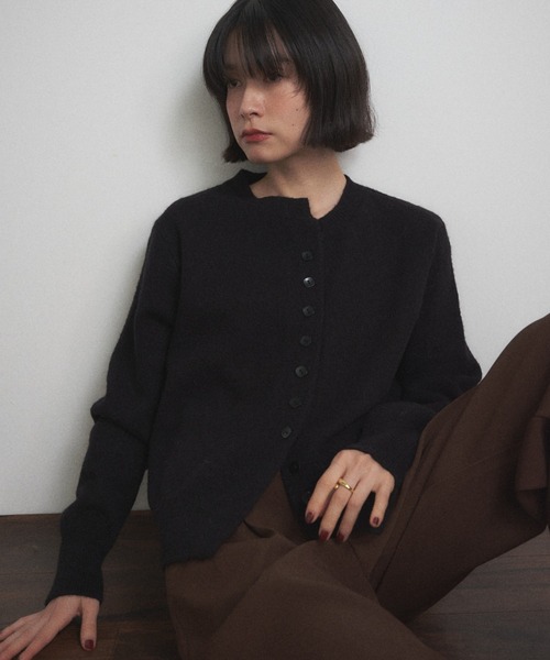 Shelly island（シェリーアイランド）の「スクエアボタンニットカーディガン（カーディガン/ボレロ・レディース・グレー/ブラック/ホワイト・FREE）」の3枚目の写真