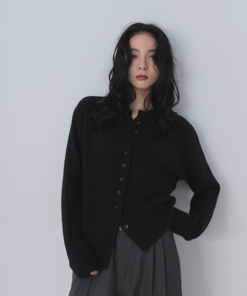 Shelly island（シェリーアイランド）の「スクエアボタンニットカーディガン（カーディガン/ボレロ・レディース・グレー/ブラック/ホワイト・FREE）」の19枚目の写真