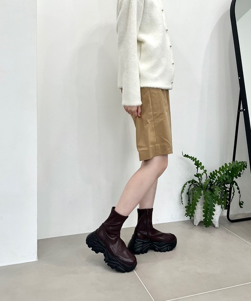 31 Sons de mode(トランテアン ソン ドゥ モード)の「スニーカーソールショートブーツ/41412(ブーツ・レディース・ホワイト/レッド/ブラック・LL/L/M/S)」の16枚目の写真