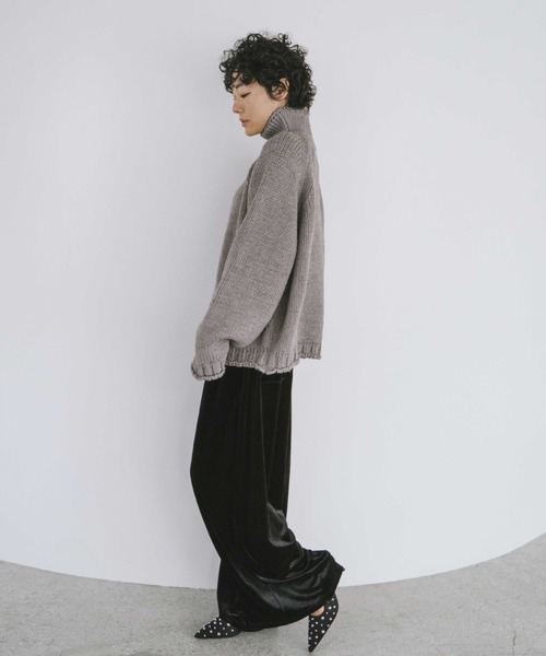 VION（ヴィオン）の「ベロアイージーパンツ / Velour Easy Pants（スウェットパンツ・レディース・ネイビー/ブラック・SMALL/MEDIUM）」の6枚目の写真