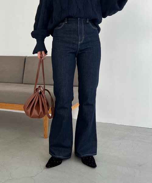 CAPRICIEUX LE'MAGE（カプリシューレマージュ）の「【低身長サイズあり】フレアデニム（デニムパンツ・レディース・インディゴブルー・38/36/PS）」の3枚目の写真