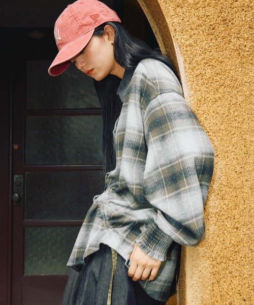 niko and...（ニコアンド）の「[MODE NORM CORE] 2WAYカラードロストシャツ（シャツ/ブラウス・レディース・ブラウン/ネイビー系/カーキ・FREE）」の2枚目の写真