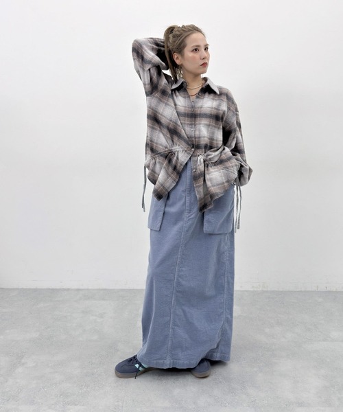 niko and...（ニコアンド）の「[MODE NORM CORE] 2WAYカラードロストシャツ（シャツ/ブラウス・レディース・ブラウン/ネイビー系/カーキ・FREE）」の6枚目の写真