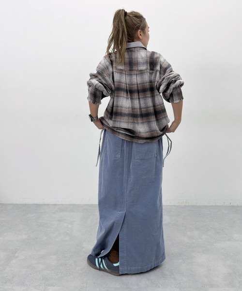 niko and...（ニコアンド）の「[MODE NORM CORE] 2WAYカラードロストシャツ（シャツ/ブラウス・レディース・ブラウン/ネイビー系/カーキ・FREE）」の7枚目の写真