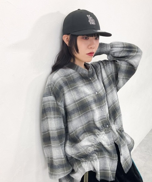 niko and...（ニコアンド）の「[MODE NORM CORE] 2WAYカラードロストシャツ（シャツ/ブラウス・レディース・ブラウン/ネイビー系/カーキ・FREE）」の15枚目の写真