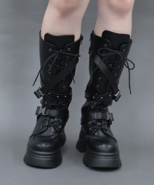 NIBBLE POISON（ニブルポイズン）の「ガチャベルトロングブーツ（ブーツ・レディース・アンティークシルバー/ブラック・LARGE/MEDIUM）」の2枚目の写真